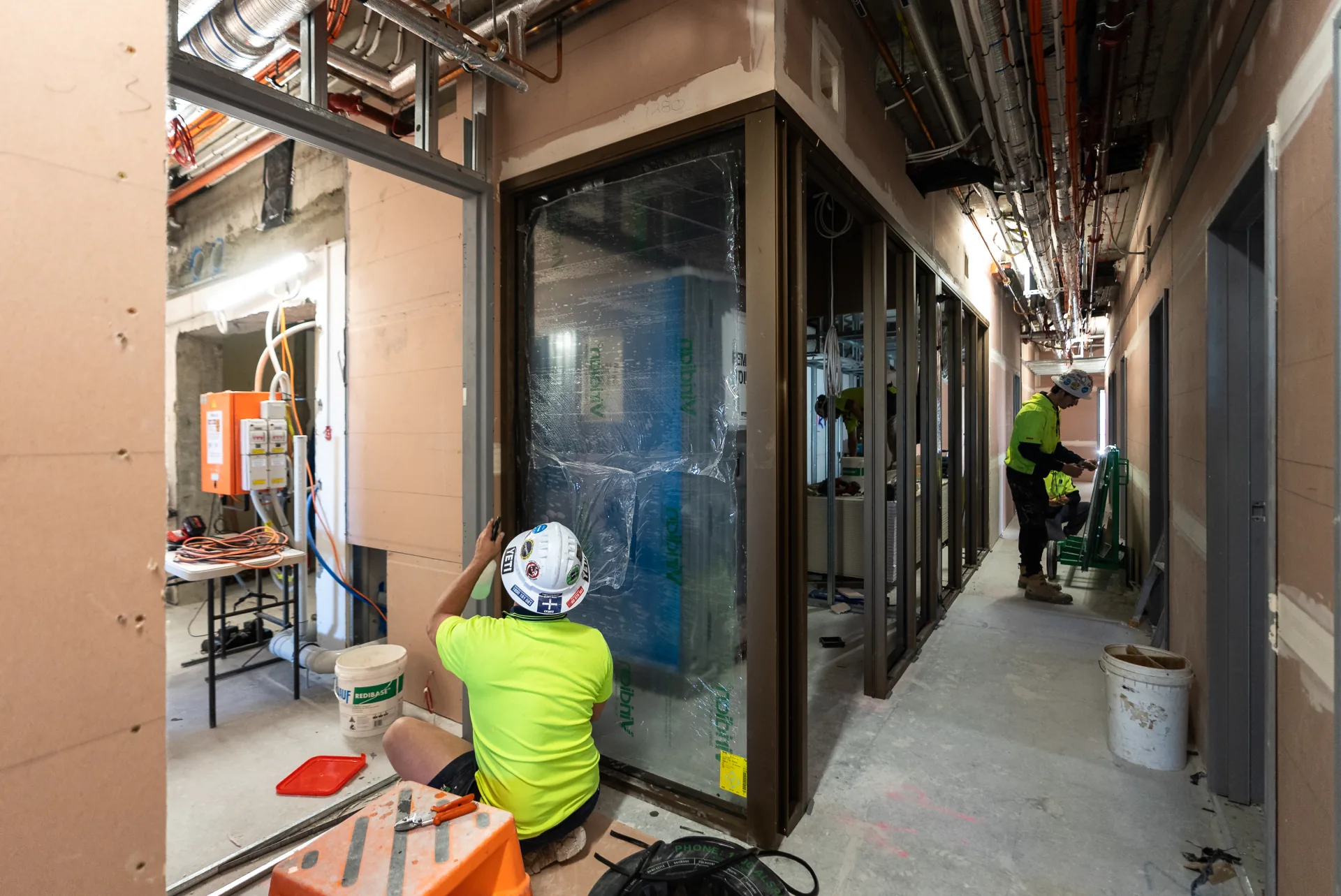Internal aluminium-framed glazing partitions, 41 George Street